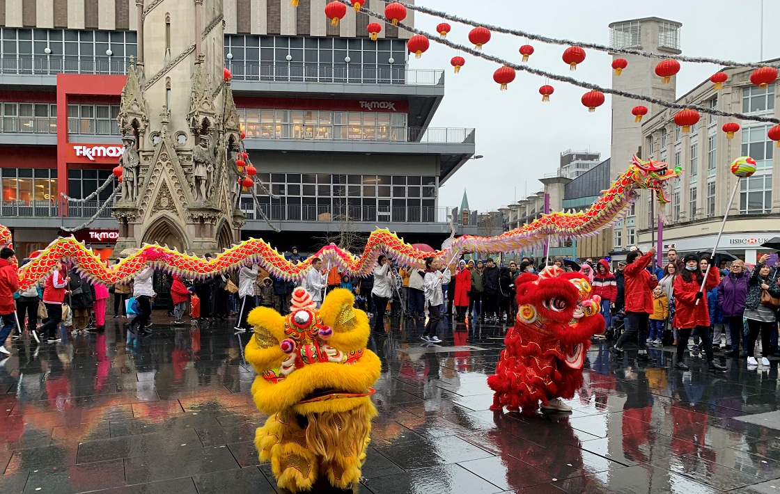 20200310158380492272301700.jpg Pic 4 - Dragon and lion show around Clock Tower in the very center of Leicester.jpg