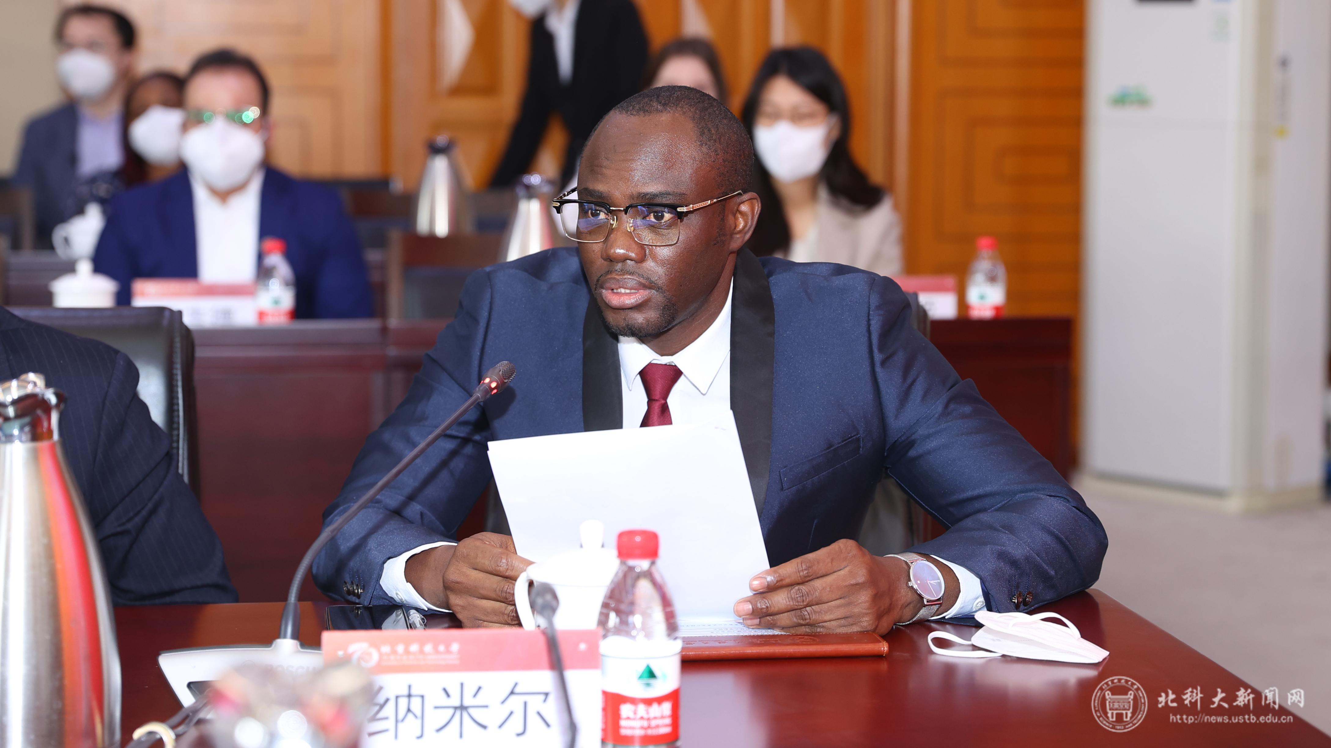6.纳米尔发言.JPG
